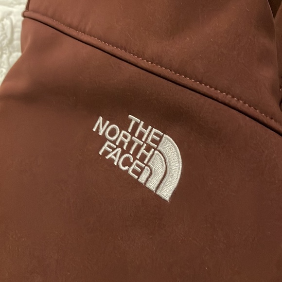 The North Face Apex jacket, burgundy, Medium - Picture 7 of 7